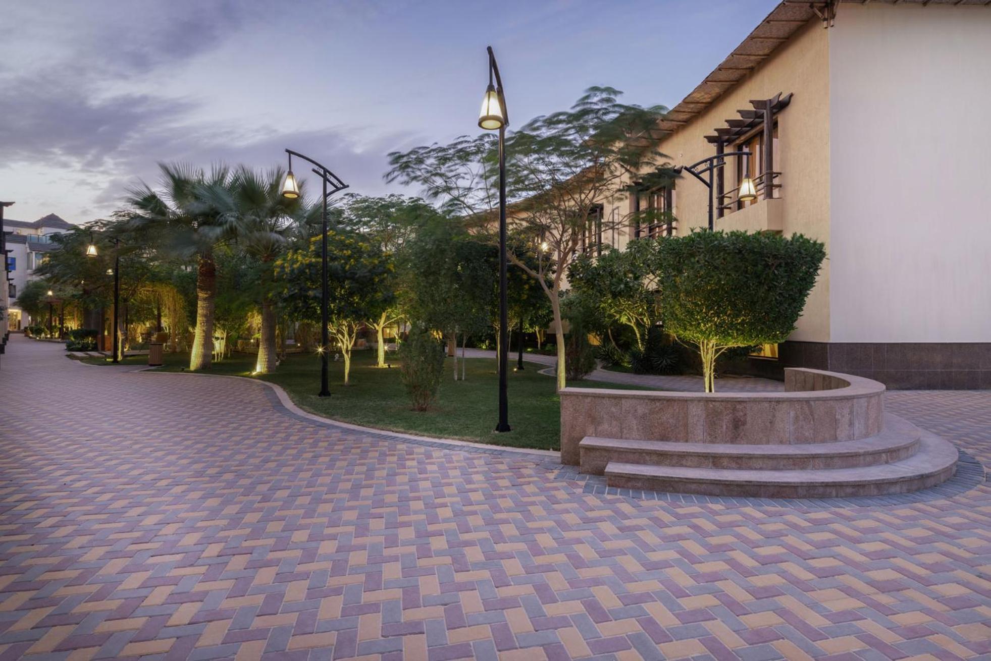 Braira Al Azizya Hotel & Resort Αλ Κομπάρ Εξωτερικό φωτογραφία
