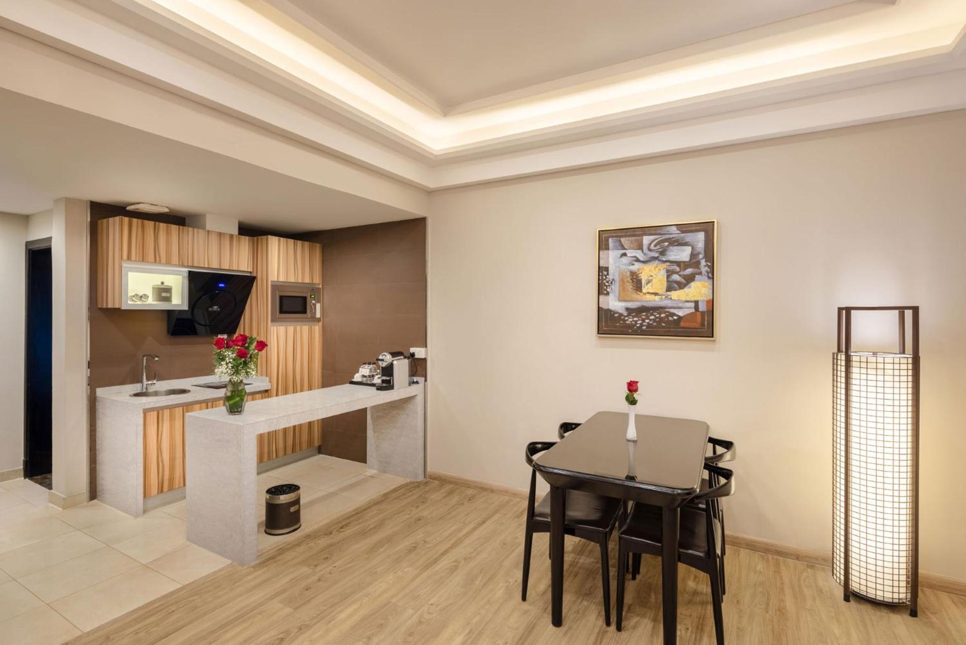 Braira Al Azizya Hotel & Resort Αλ Κομπάρ Εξωτερικό φωτογραφία